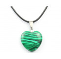 pendentif vert coeur pierre naturelle